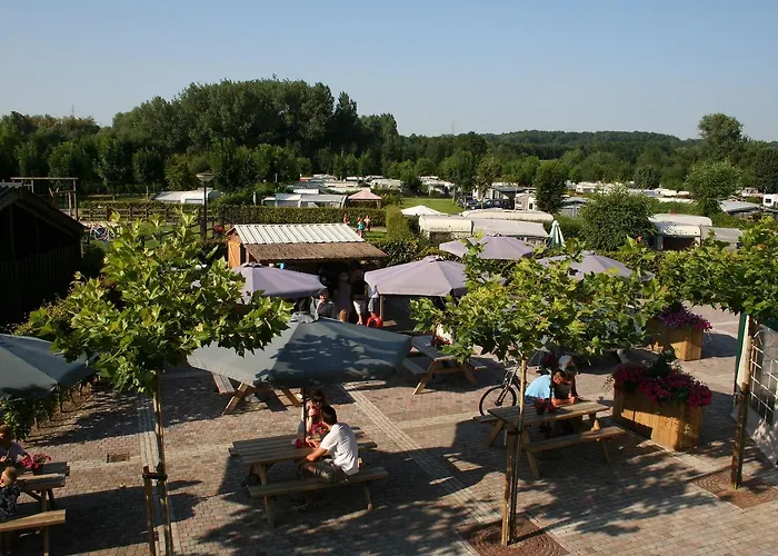 Chalet Camping 't Geuldal *