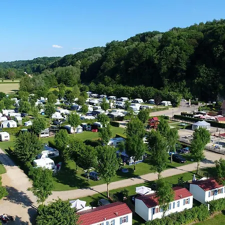Camping 't Geuldal Шале *